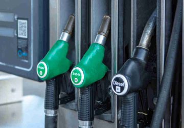 Taglio accise carburanti, nuova proroga per il diesel? La decisione | Moveo